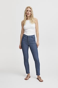 | Køb fede bukser til modebevidste damer hos Pulz Jeans